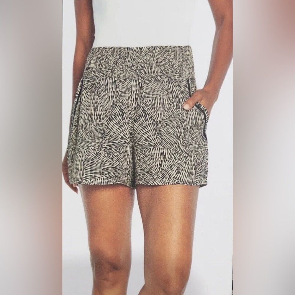 Three Dots Shorts XXL Stretch Elastic Waistband Flowy Rayon Vacation